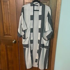 BCBGMaxAzria Black and White Striped Kimono